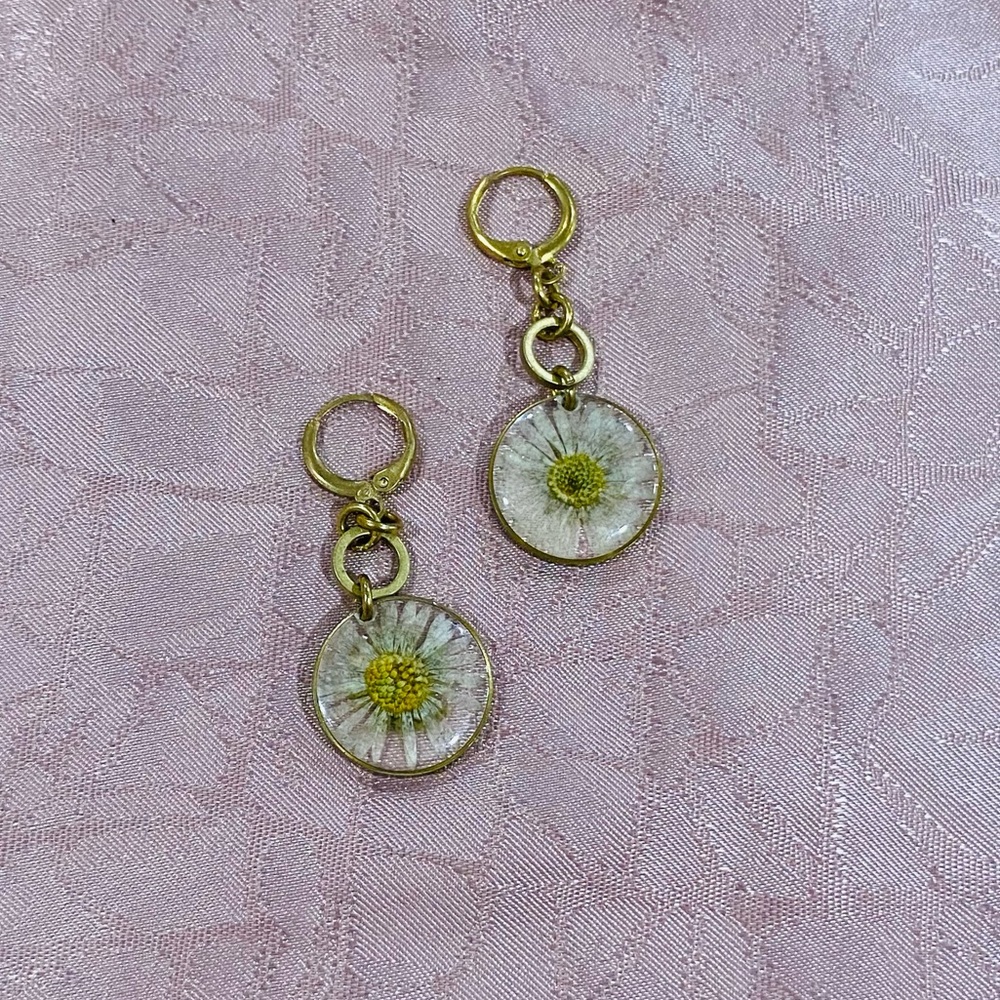 Real flower pressed gold dangly earrings